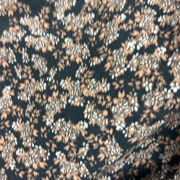 Universal Thread Top - Picture 7 of 7